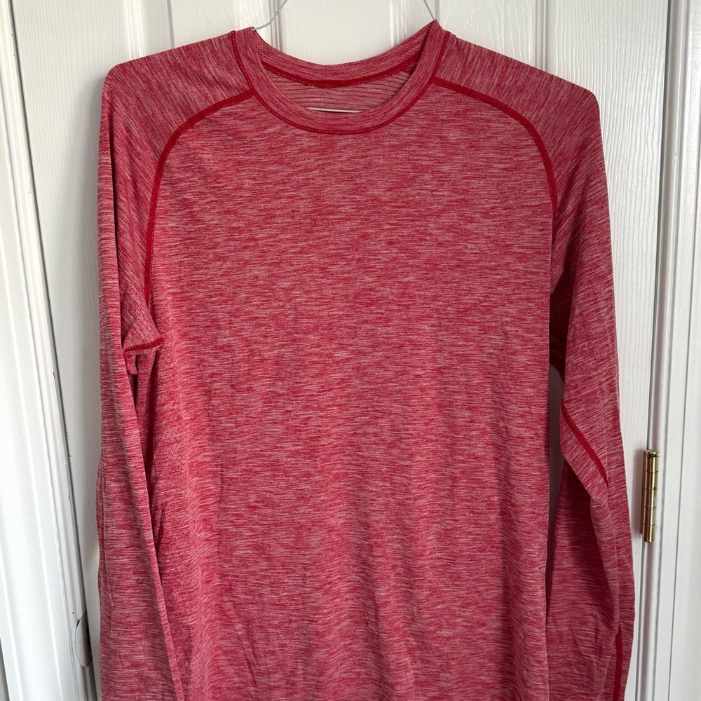 LULULEMON Men's Red Athletic Long Sleeve Shirt